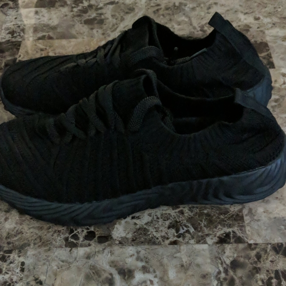 Qansi size 9.5 - Picture 2 of 3